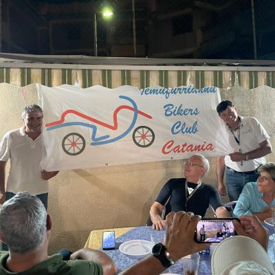 016 Ci Immortalano Da Tutte Le Parti