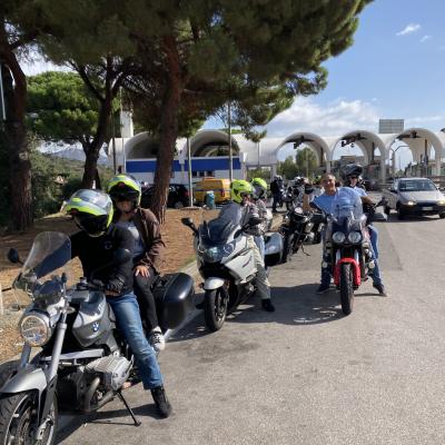 001 Appena Uscita A Roccalumera Mario Si Fa Notare