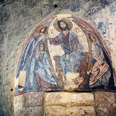 019 Originariamente Dedicata A Santa Maria Della Grotta E Realizzato All Interno Del Catino Absidale Al Di Sotto Del Quale In Origine Vi Era L Altare Orientato A Est Come Da Tradizione Bizantina