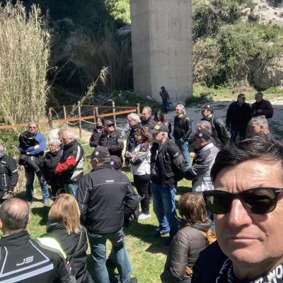 030 Sotto Il Ponte Che Collega La Parte Bassa Del Paese Con La Maremonti Si Trovano Alcuni Cunicoli Che Danno Accesso Alle Antiche Conceriejpg