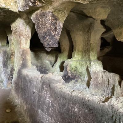 061 La Catacomba Di Senebardo Nota Anche Come Grotta E Caratterizzata Da Maestosi Sarcofagi A Baldacchino Che Rappresentano L Ultima Fase Di Vita Del Borgo Prima Della Distruzione Da Parte Dei Saraceni