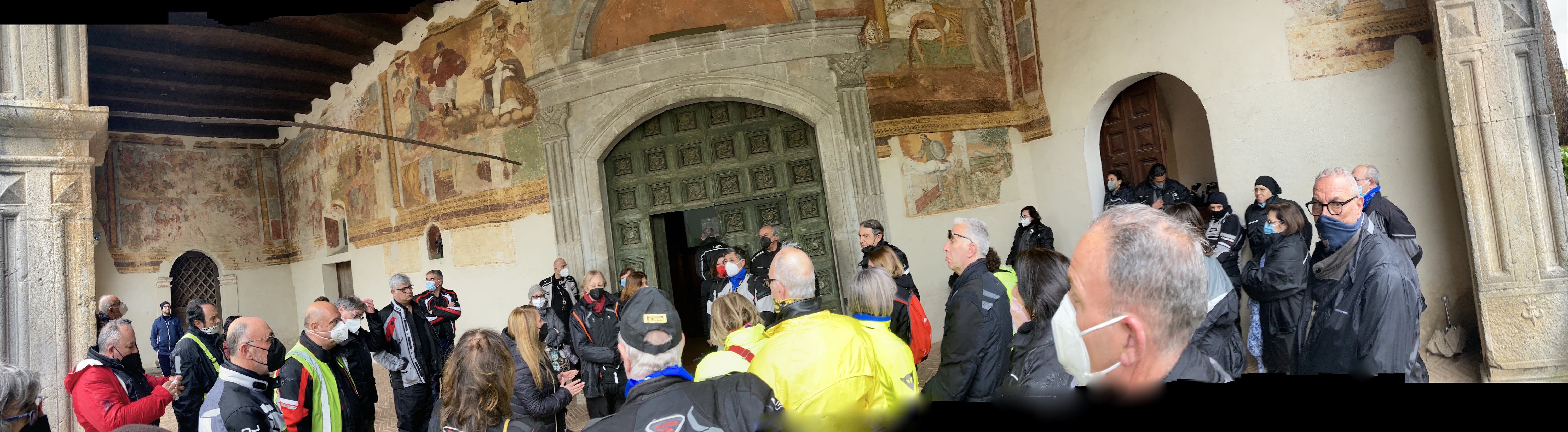 32 La Chiesa E Il Convento Di Sant Antonio Costruiti Dai Minori Osservanti Nel Secolo XV presentano una ampia facciata fornita di portico