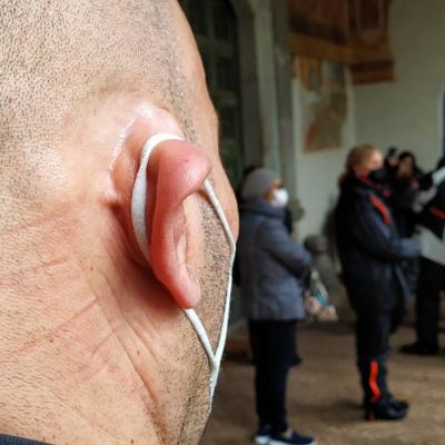 40 Arte Contemporanea Dal Titolo Come L Elastico Della Mascherina Massacra Un Orecchio