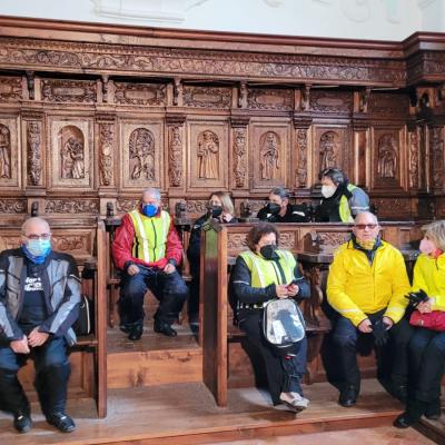 64 Bene Alziamo E Andiamo A Visitare Il Chistro
