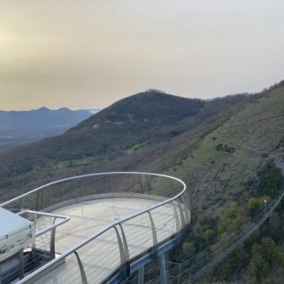 122 Il Ponte Alla Luna E Lungo 300 Metri E Ci Si Impiega Dai 20 Ai 40 Minuti Per Attraversarlo