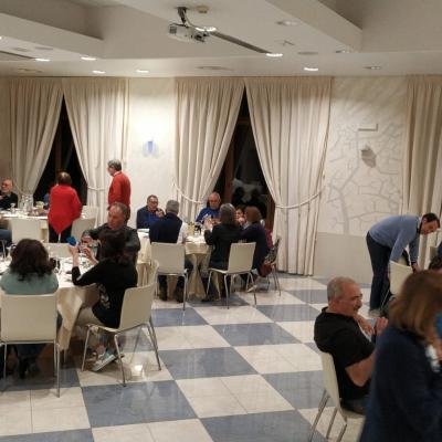 126 Ed Eccoci Finalmnete Rilassati A Cena