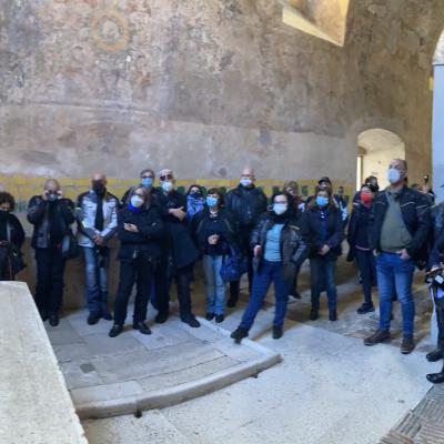 46 I Tavoli Di Lavoro In Pietra In Particolare Il Tavolo Che Serviva Per Sfilettare Il Pesce Dal Solco Sul Tavolo Convogliava Il Sangue In Un Canale
