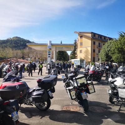 5 Giancarlo Gestisce Le Operazioni Di Rabbocco
