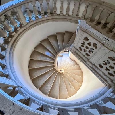 71 La Scala A Chiocciola Ricorda Un Percorso Elicoidale Dentro Se Stessi E Non E Un Caso Che Abbia Proprio La Forma Del Dna