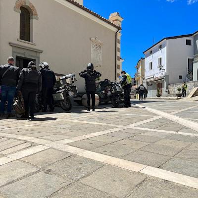 11 Parcheggiamo Accanto Alla Chiesa