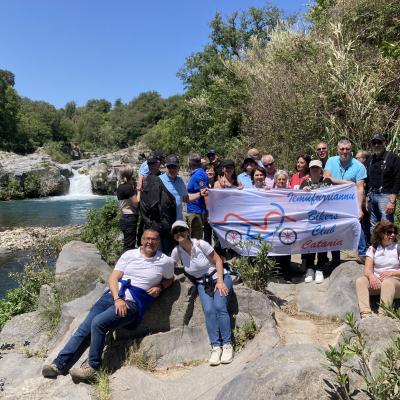 48 Foto Di Uno Sparuto Gruppo Dove Sono Tutti Gli Altri