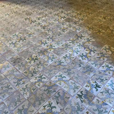 59 La Pavimentazione Della Terza Con Maiolica Di Caltagirone