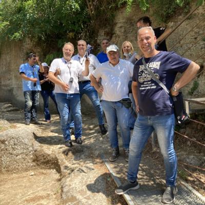 016 Gruppo Di Bikers Alla Scoperta Delle Grotte Di Zungri