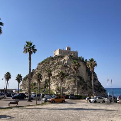 077 Causa Matrimonio Rinviamo La Visita A Dopo Del Santuario Di Santa Maria Dell Isola Di Tropea