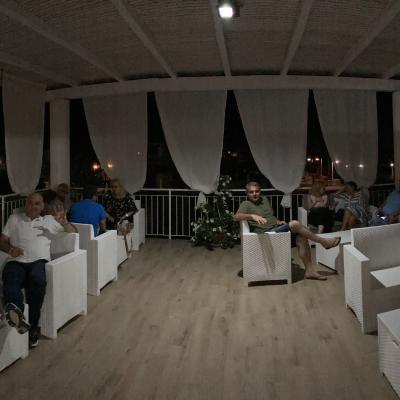 115 Dopo Cena Rilassante Nel Gazebo Relax