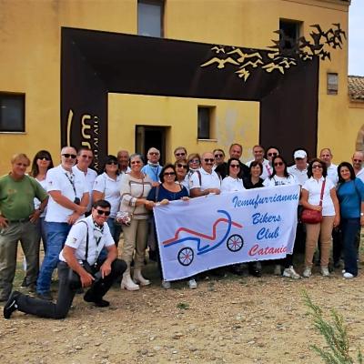 062 Foto Di Gruppo Al Biviere E Stavolta Ci Siamo Tutti Compreso Il Signor Giuseppe Campo Addetto Alla Sicurezza Della Riserva