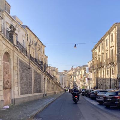 030 Attraversando Vizzini