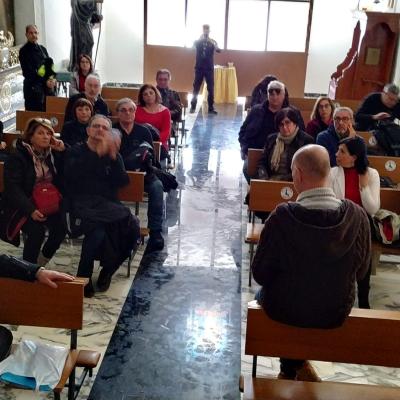 034 Il Suo Interno E Ricco Di Stucchi E Di Eleganti Altari