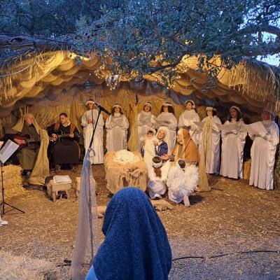 043 La Rappresentazione Sacra Della Nascita Di Gesu Va In Scena In Un Paesaggio Cosi Suggestivo Da Dare Al Visitatore Delle Sensazioni Uniche