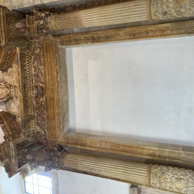 061 A Fianco Altro Altare Gentilizio In Pietra Scolpita E Dipinta