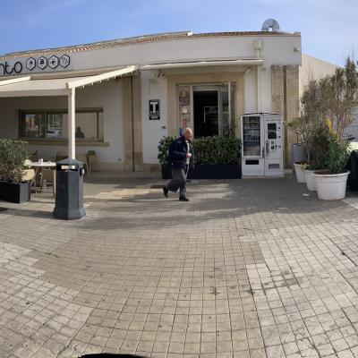 038 Lasciato Il Museo Raggiungiamo Il Caffe Novecento Sul Lungomare Di Avola