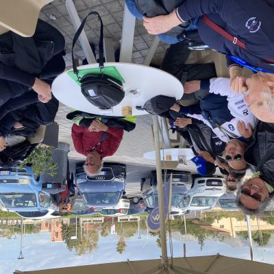 048 Dal Tavolo Del Pranzo Al Tavolno Esterno Troppa Strada