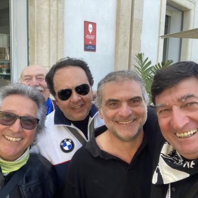 051 Non So Chi Si Salva Di Questi Quattro Forse Salvo Che E Nascosto Dietro