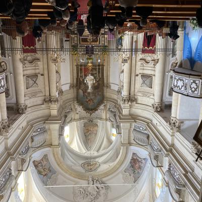 015 L Interno E A Navata Unica Ed E Coperta Da Una Grande Volta Lunettata Affrescata Da Dipinti Di Sebastiano Monaco