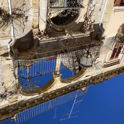 026 Il Palazzo Rigazzi Mariano E Un Edificio Barocco Dell Architettura Sortinese Il Cui Prospetto Si Caratterizza Per Il Portale D Ingresso Ad Arco Tondo Con Ai Lati Due Colonne