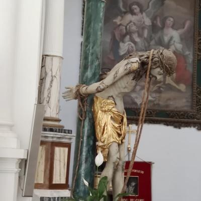 048 La Chiesa Conserva Una Pregiata Statua Lignea Di Gesu Alla Colonna Del 1400 U Nummuru Gesu Ritrovata Intatta Dopo Il Terremoto Del 1693