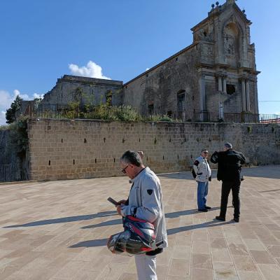 070 Nell Anno 1072 Inizio La Costruzione Della Basilica Di San Pietro. La Chiesa Aveva L Aspetto Esterno Di Una Fortezza Turrita Grazie Alle Sue Quattro Torri Cilindriche