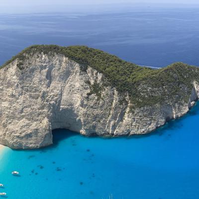 114 La Spiaggia Di Navagio O Del Relitto Deve La Sua Fama Al Relitto Della Nave Di Panagiotis Arenatasi Nel 1980
