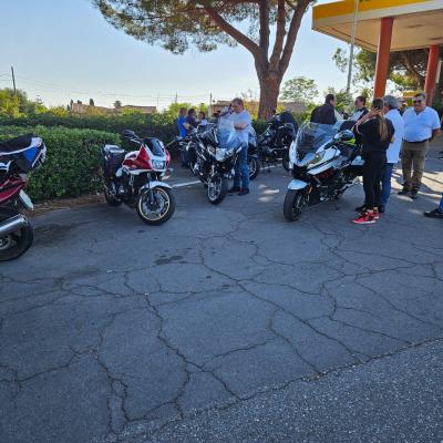 002 Ci Si Incontra Area Dis Ervizio Eni A18 Aci S. Antonio