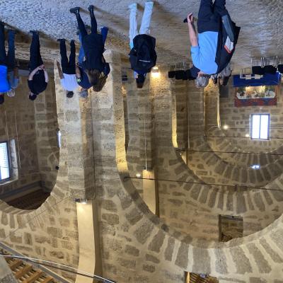 062 La Real Cantina Presenta Un Corpo Di Grande Impatto Visivo Con I Suoi Pilastri E I Suoi Archi A Crociera Che Danno Movimento A Tutto L Insieme