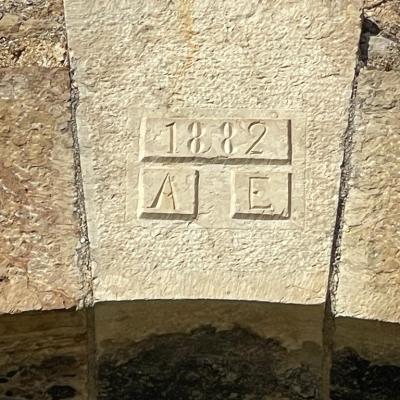 124 Si Entra Nel Il Mulino Fiaccati Superando Un Apertura Ad Arco Sulla Cui Chiave E Incisa La Data Di Costruzione Del Mulino Cioe Il 1882 Dalla Famiglia Avallone
