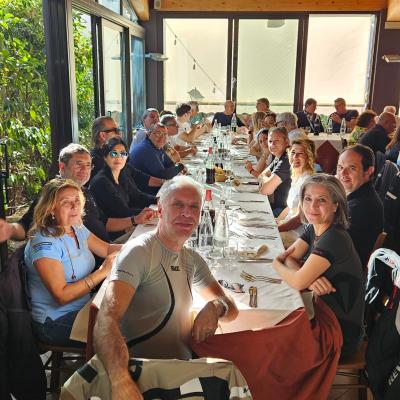 058 Il Lato Sinistro Del Tavolo