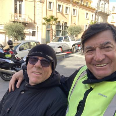 075 Caro Enzo Stiamo Puzzando Di Fumo Ma Siamo Felici Di Vedere Soddisfatti Gli Amici Dello Iemufurriannu