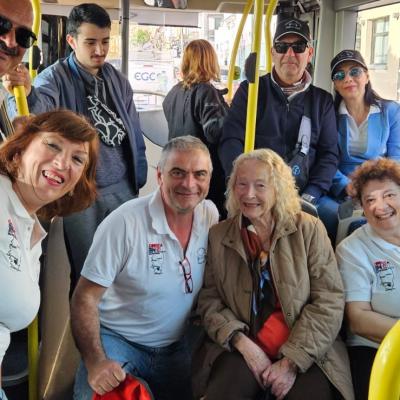 028 Preso Il Pullman Per Recarci In Citta Mario Non Perde Tempo Per Attraccare Con Una Bella Signora Corsa