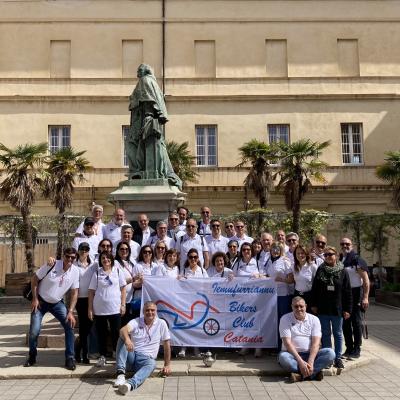037 Foto Di Gruppo Nel Cortile Del Palazzo Fesch Fu Edificato A Partire Dal 1828 Per Volonta Del Cardinale Joseph Fesch Zio Materno Di Napoleone