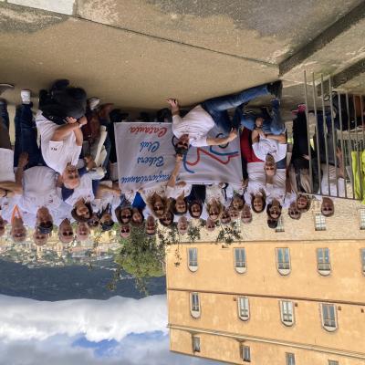 089 Foto Di Gruppo Punto Panoramico Con Il Porto Vecchio Di Bastia Alle Spalle