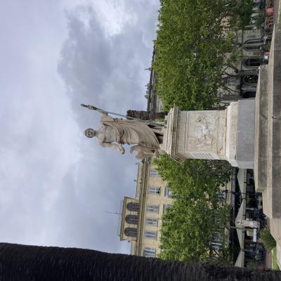 097 Sulla Place Saint Nicolas Vi E La Statua Di Napoleone Realizzata Dall Artista Italiano Lorenzo Bartolini Statua Che Doveva Rimanere In Italia Invece Elisa Buonaparte Baciocchi La Porto A Bastia