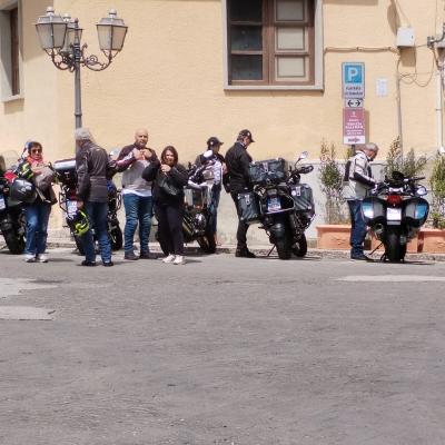 017 In Ambo I Lati Della Piazza Della Chiesa Madre