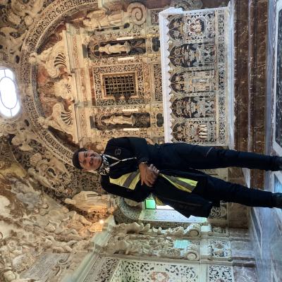 042 Il Presidente Allinterno Della Cripta