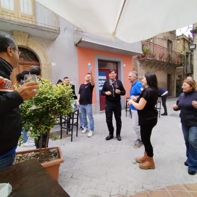 072 Un Brindisi A Giulio Scafidi E La Sua Sucalora