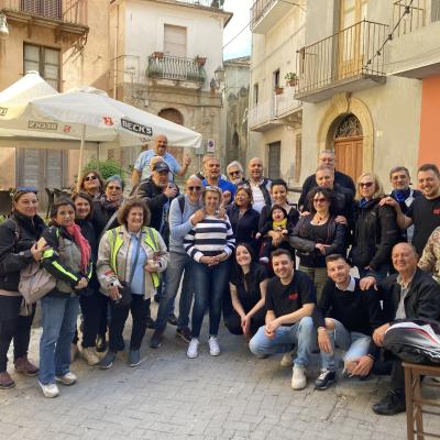 083 Un Grazie A Carmelo Basilio E Giulio Scafidi L Animatrice Barbara La Signora Renata Per La Sua Cucina A Enzo Guglielmo Per L Organizzazione E Un Grande Ringraziamento A Giovanna Calcerano Per Averci Fatto Scoprire I Tesori Di Naso