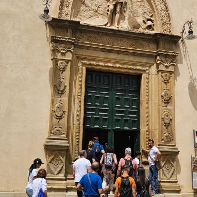 017 Nel 1603 Fu Realizzato Il Portale Principale Con La Lunetta Ogivale Raffigurante San Sebastiano