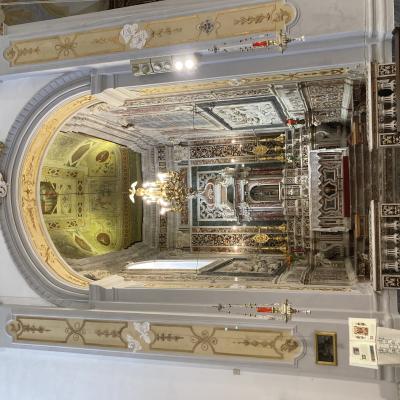 038 La Cappella Del Ss Mo Sacramento Mette In Evidenza Tutto Il Suo Splendore Caratterizzato Dal Tempietto Centrale In Stile Barocco E Realizzato Con L Utilizzo Di Ricchi Marmi Policromi