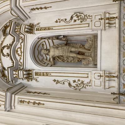 045 L Altare Del Cristo Risorto Accoglie La Statua Marmorea Del Cristo Opera Del Maestro Antonino Gagini Del 1552